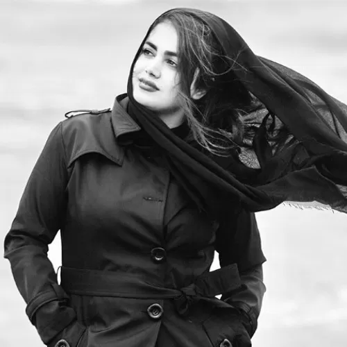 ددانلود آهنگ نمیشه از فاطمه مهلبان